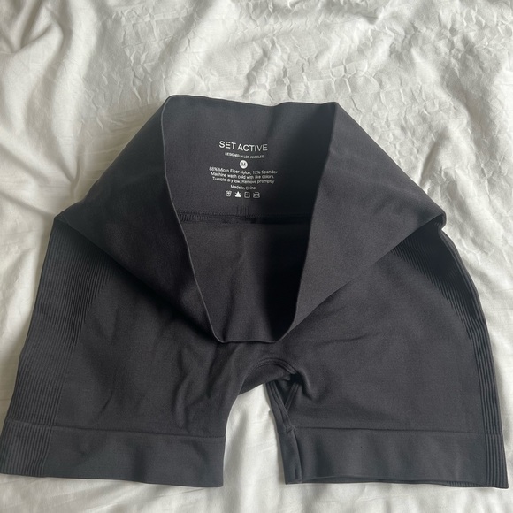 SET ACTIVE SCULPTFLEX BIKE SHORTS - Picture 2 of 3